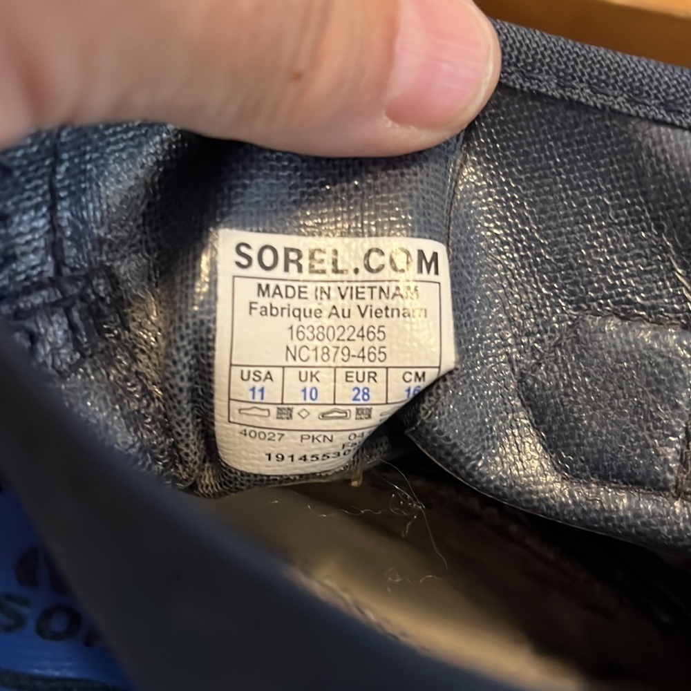 SOREL waterproof boots, size 11 (child), blue, in good condition - Picture 5 of 9